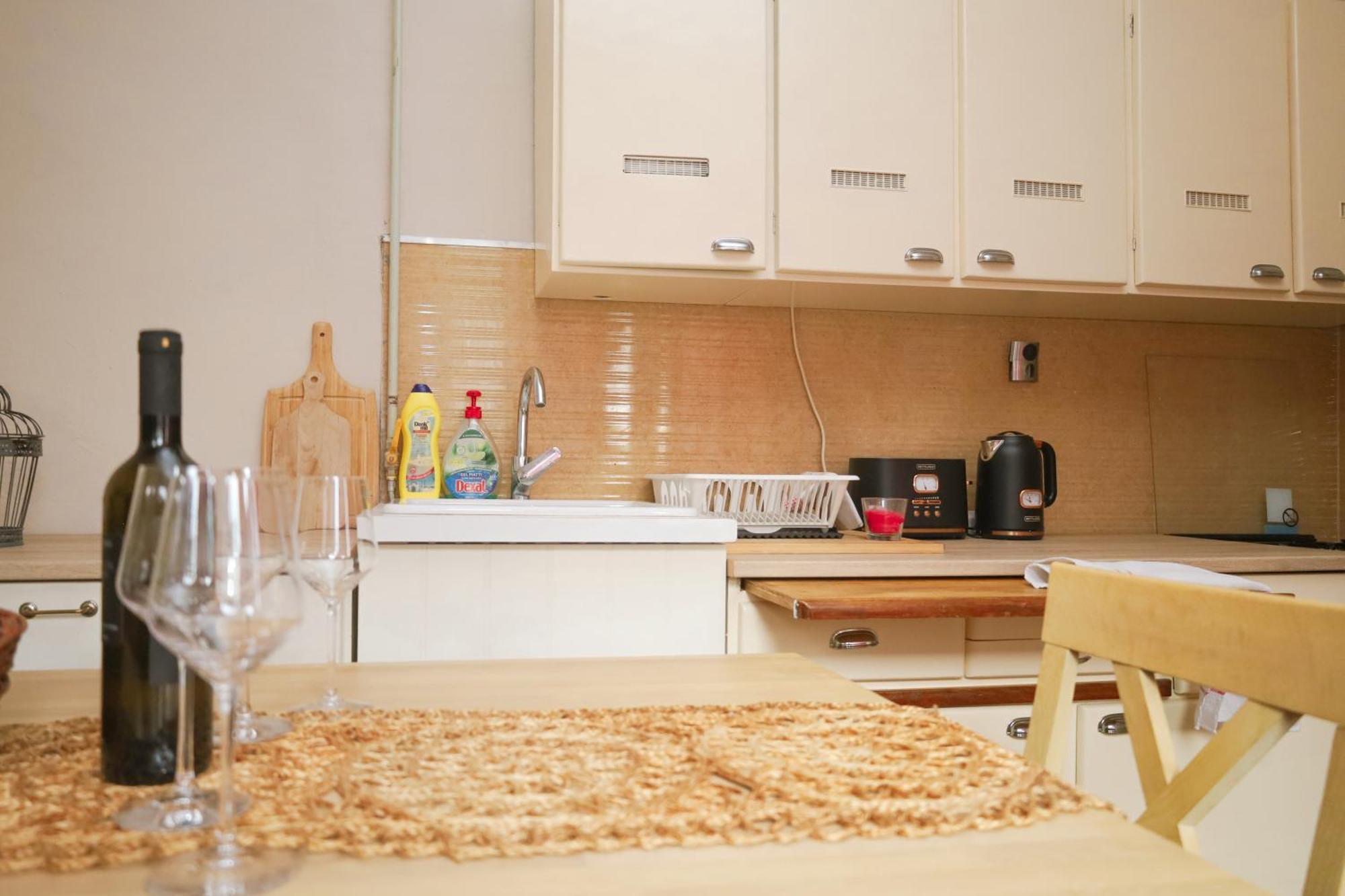 Kamena Kuca Apartman Pozsega Kültér fotó